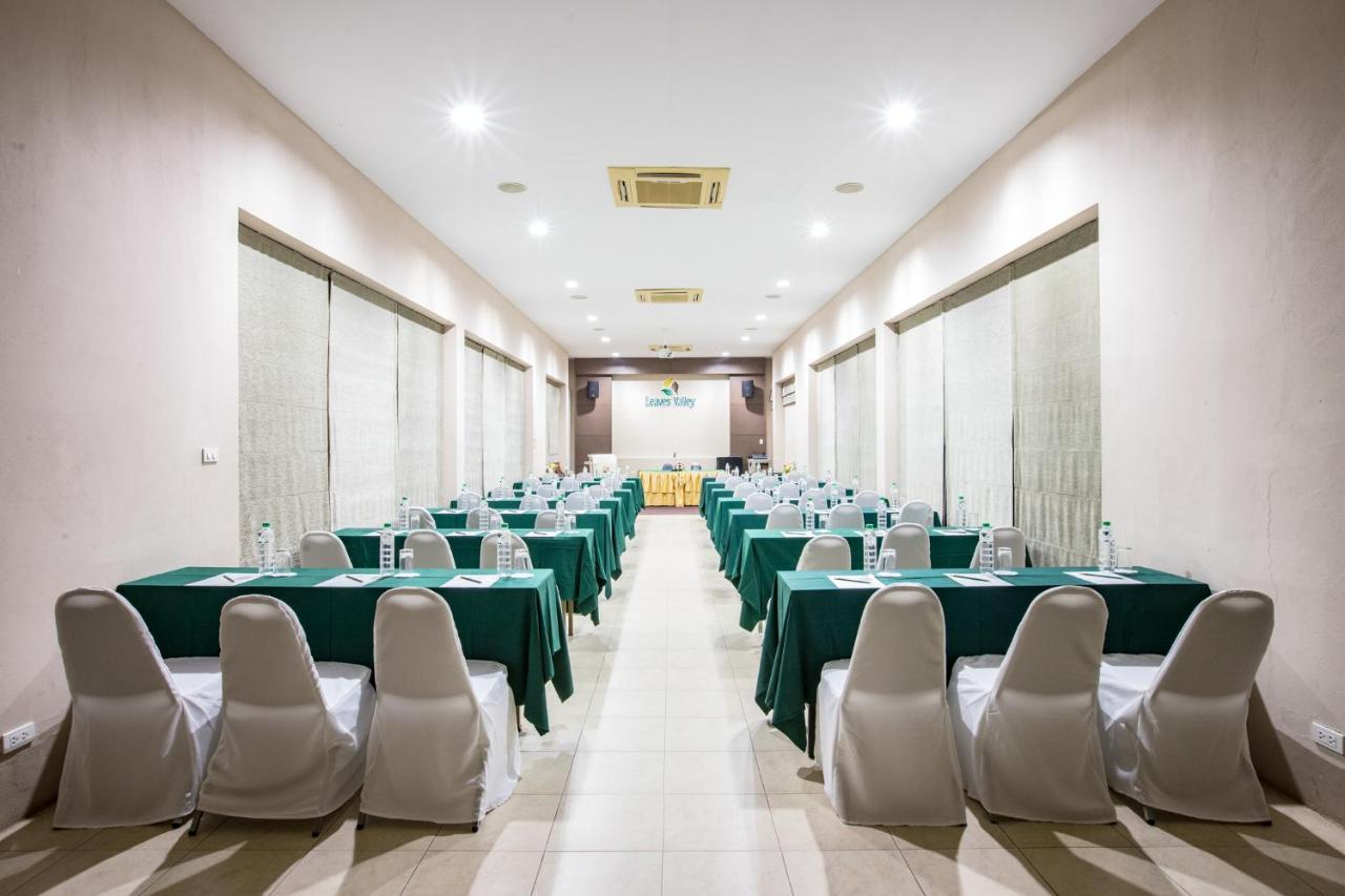 Leaves Valley Resort Nong Ya Plong Екстериор снимка